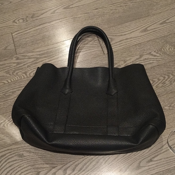 Faux leather tote by Justfab🍀🍀🌸🌸 - Picture 7 of 8